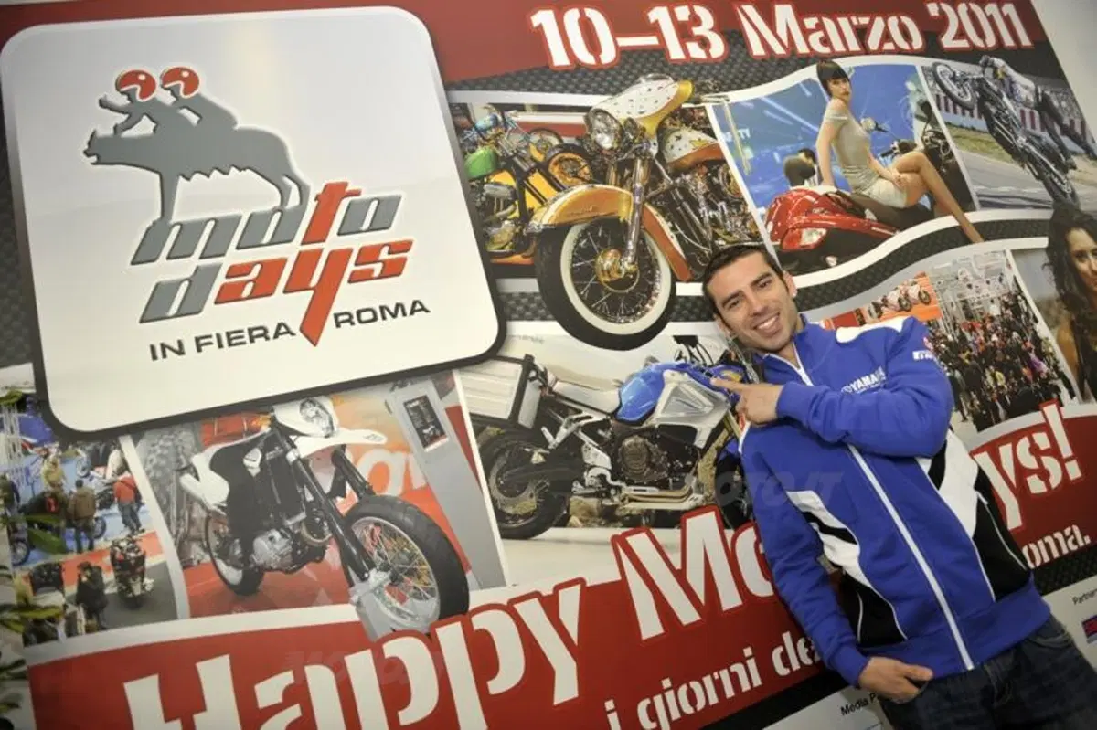 Melandri ha inaugurato Motodays. Guarda la gallery (16)