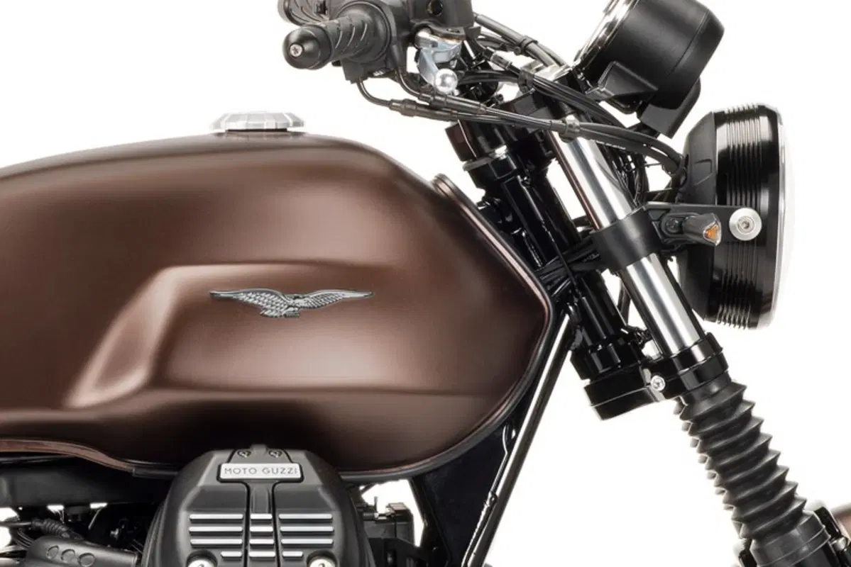 Moto Guzzi V7 V7 III Stone Night Pack (2019 - 20) (5)