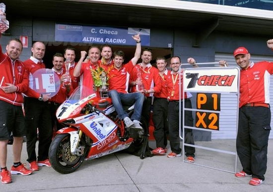 Ducati conferma Checa in Superbike. Correrà con la Panigale ufficiale