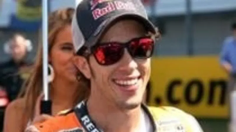 Dovizioso all'inaugurazione di Moto Macchion