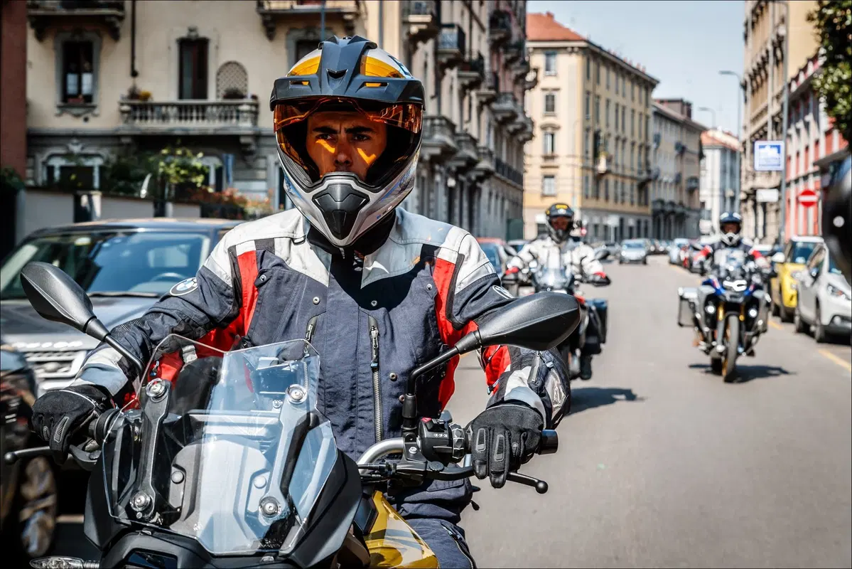 BMW F750, 850 GS e 850 ADVENTURE TEST: sfida in famiglia (2)