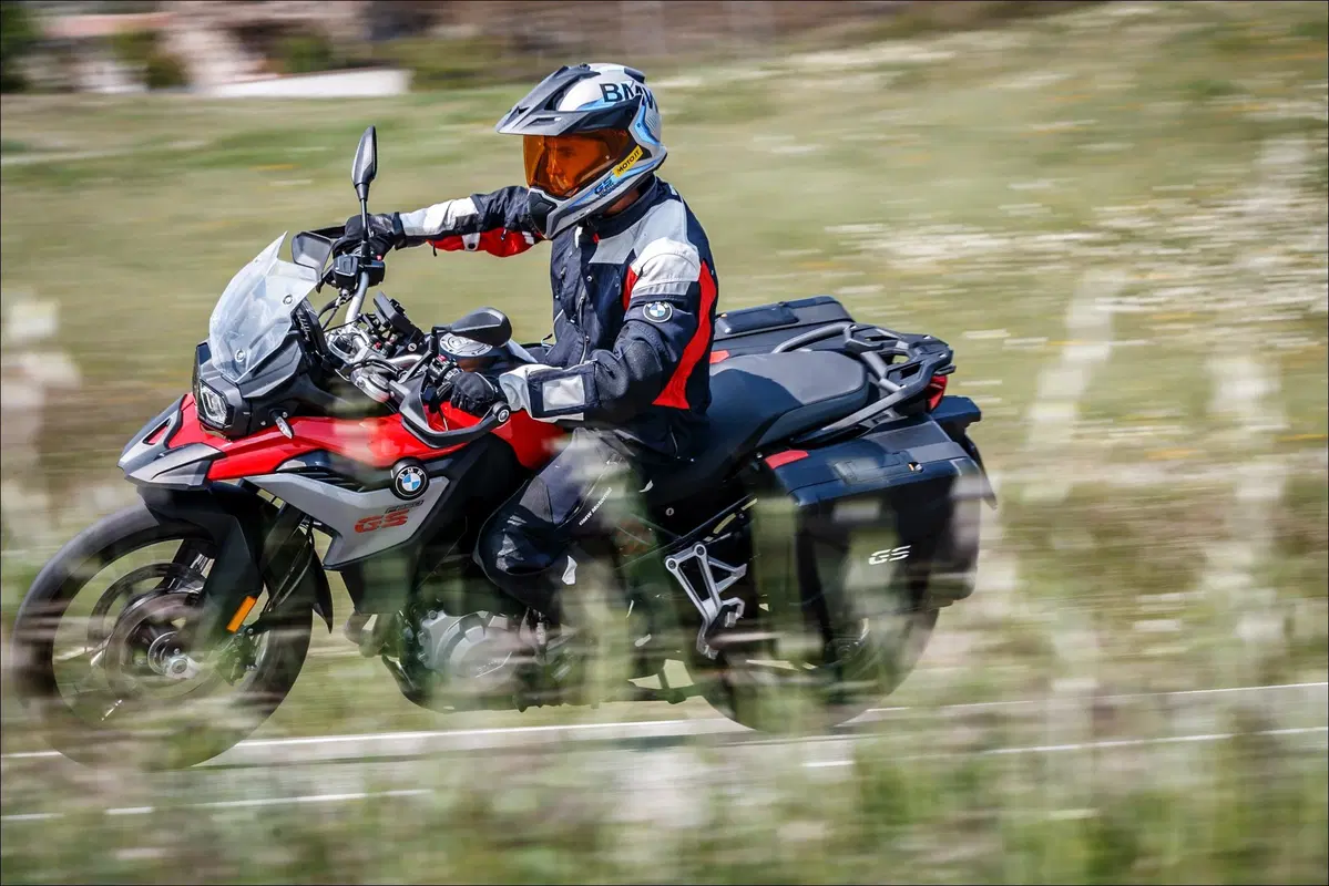 BMW F750, 850 GS e 850 ADVENTURE TEST: sfida in famiglia (18)