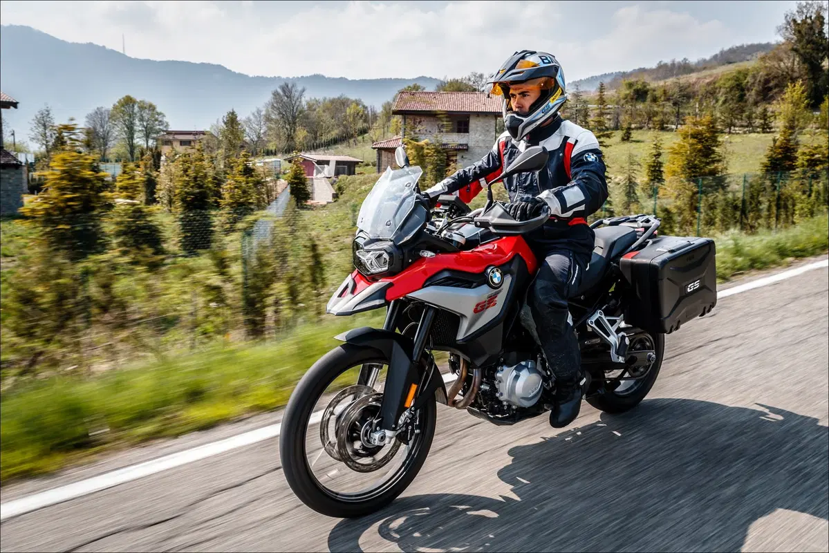 BMW F750, 850 GS e 850 ADVENTURE TEST: sfida in famiglia (21)