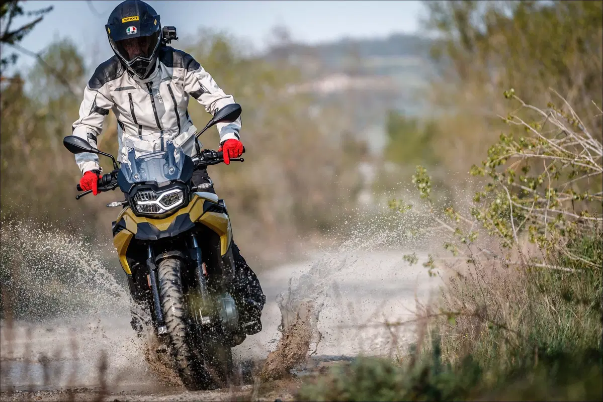 BMW F750, 850 GS e 850 ADVENTURE TEST: sfida in famiglia (26)
