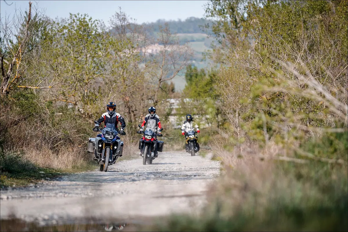 BMW F750, 850 GS e 850 ADVENTURE TEST: sfida in famiglia (28)