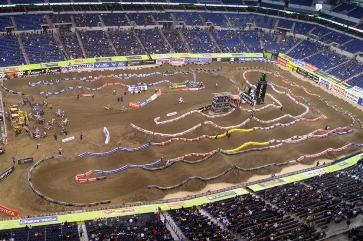 AMA Supercross. Villopoto vince anche a Indianapolis (4)