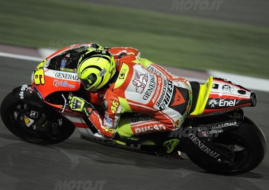 MotoGP. Rossi: Devo fare i conti con la spalla