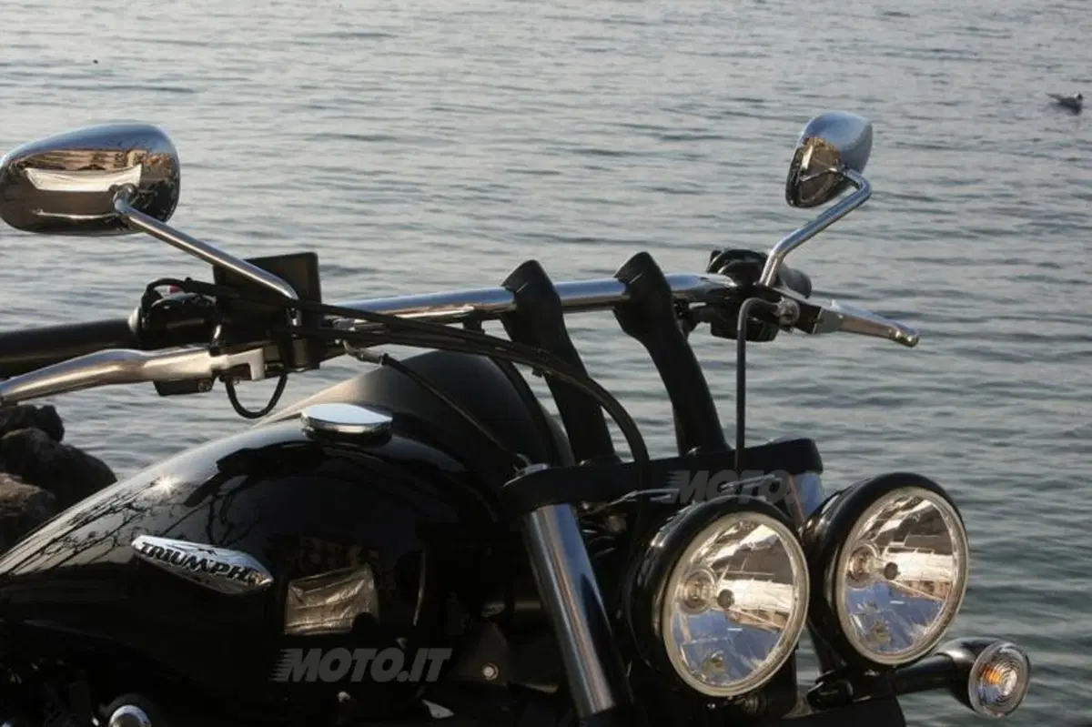 Triumph Thunderbird Storm 1700   (14)