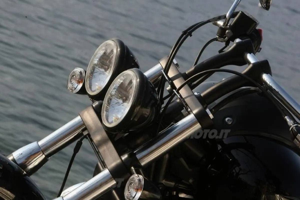 Triumph Thunderbird Storm 1700   (19)