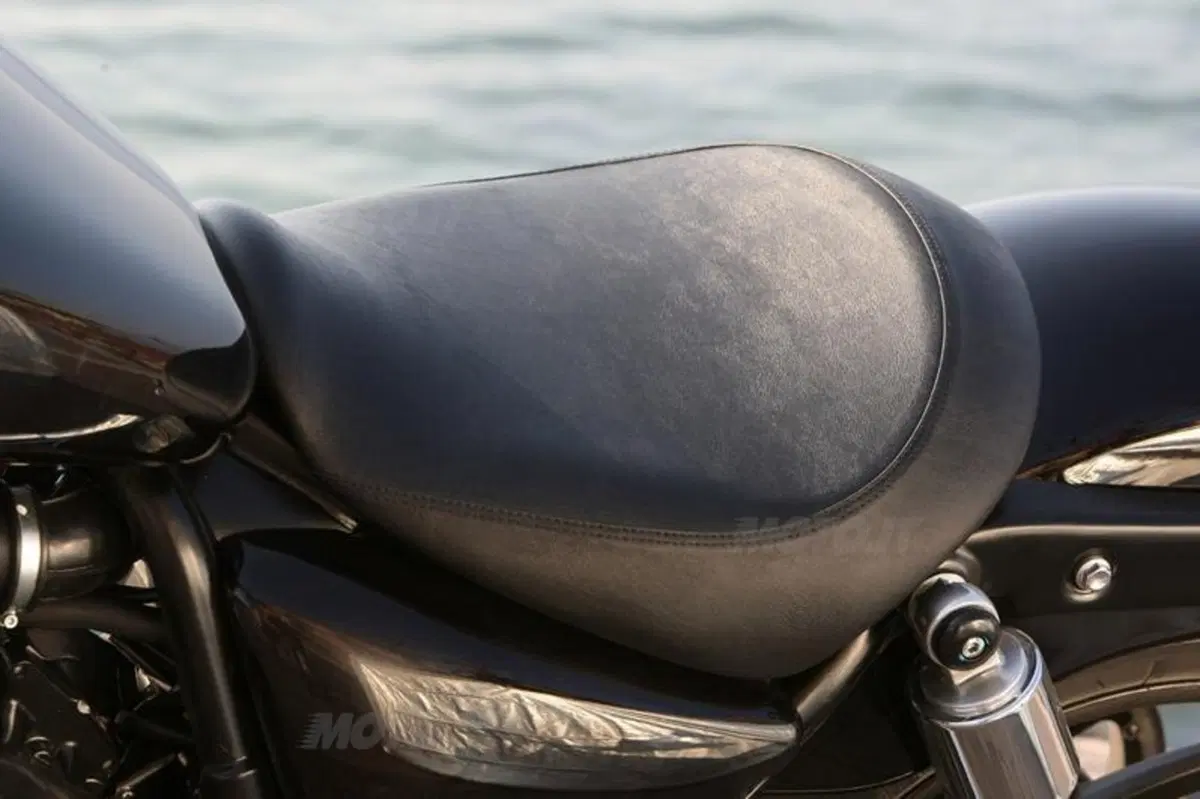 Triumph Thunderbird Storm 1700   (20)
