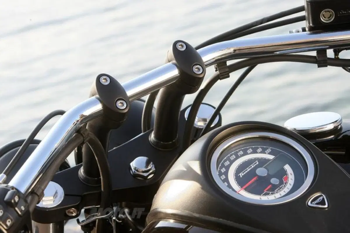 Triumph Thunderbird Storm 1700   (23)