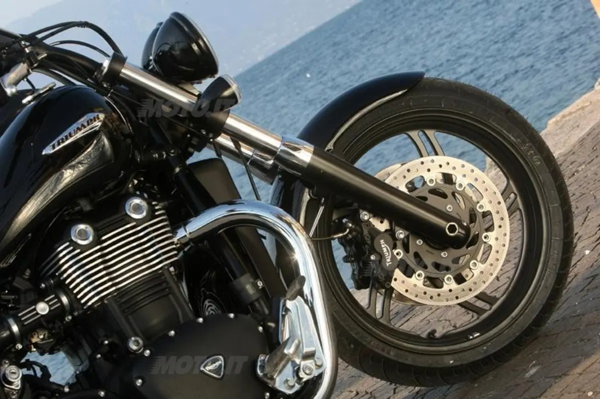 Triumph Thunderbird Storm 1700   (28)