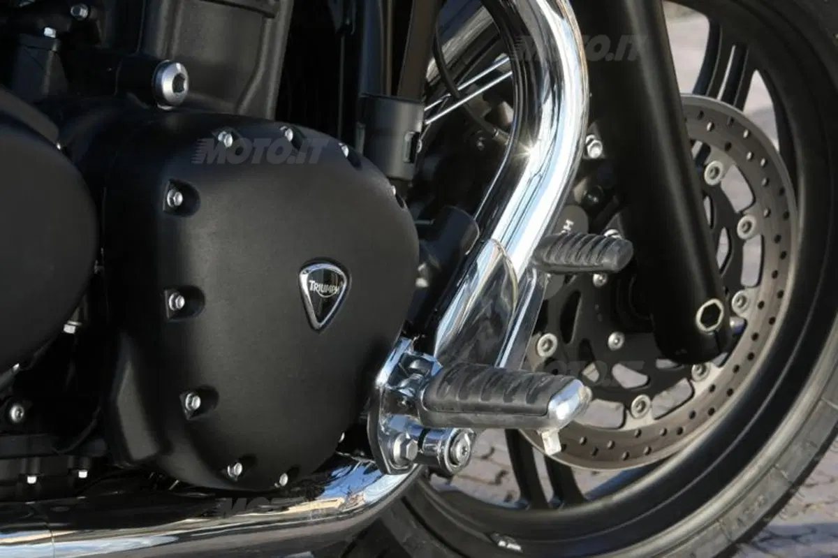 Triumph Thunderbird Storm 1700   (31)
