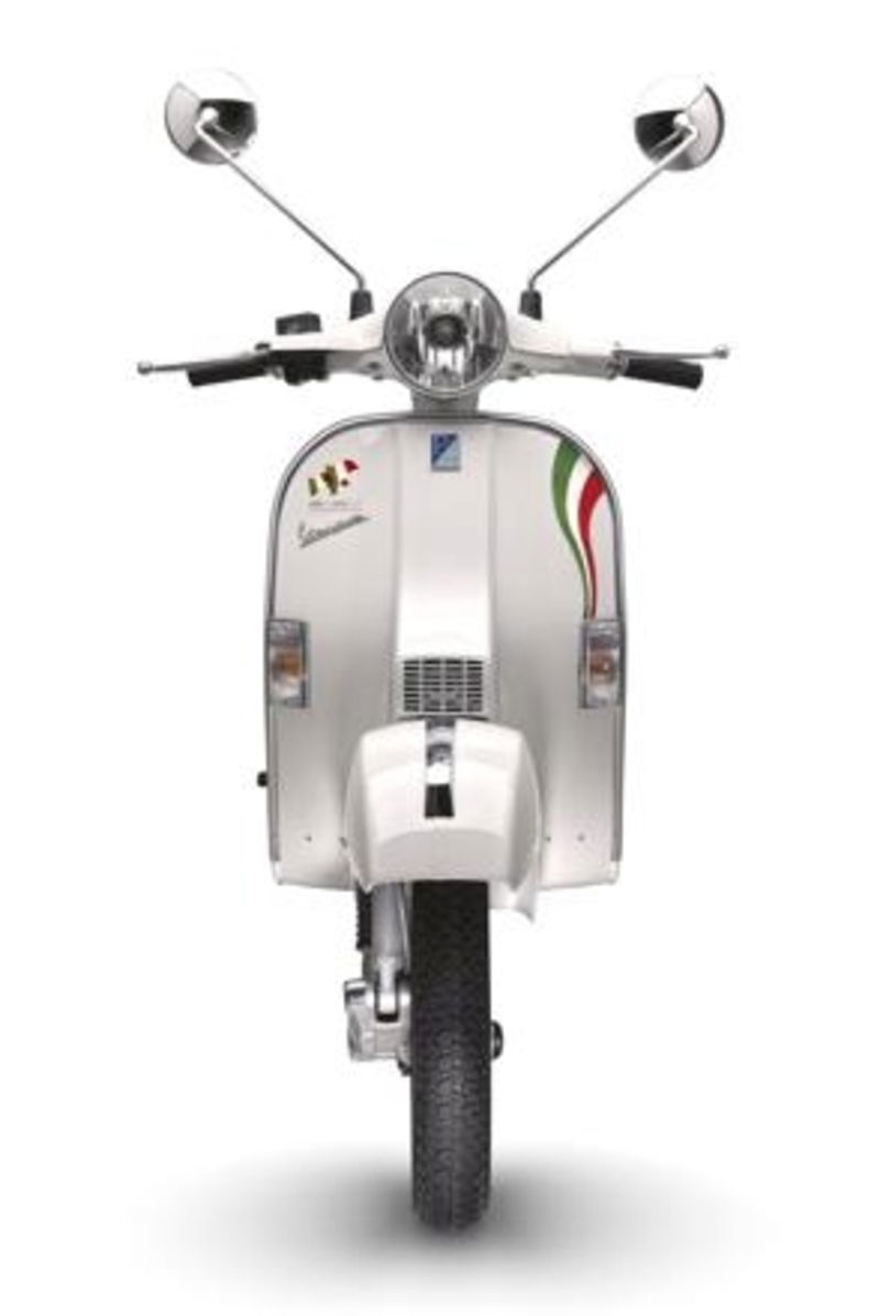 Vespa PX serie speciale Unit&agrave; d&rsquo;Italia