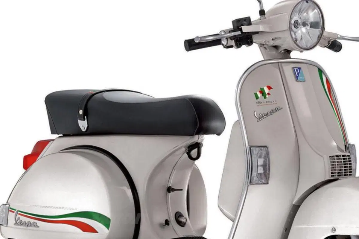 Vespa PX serie speciale Unità d’Italia (4)