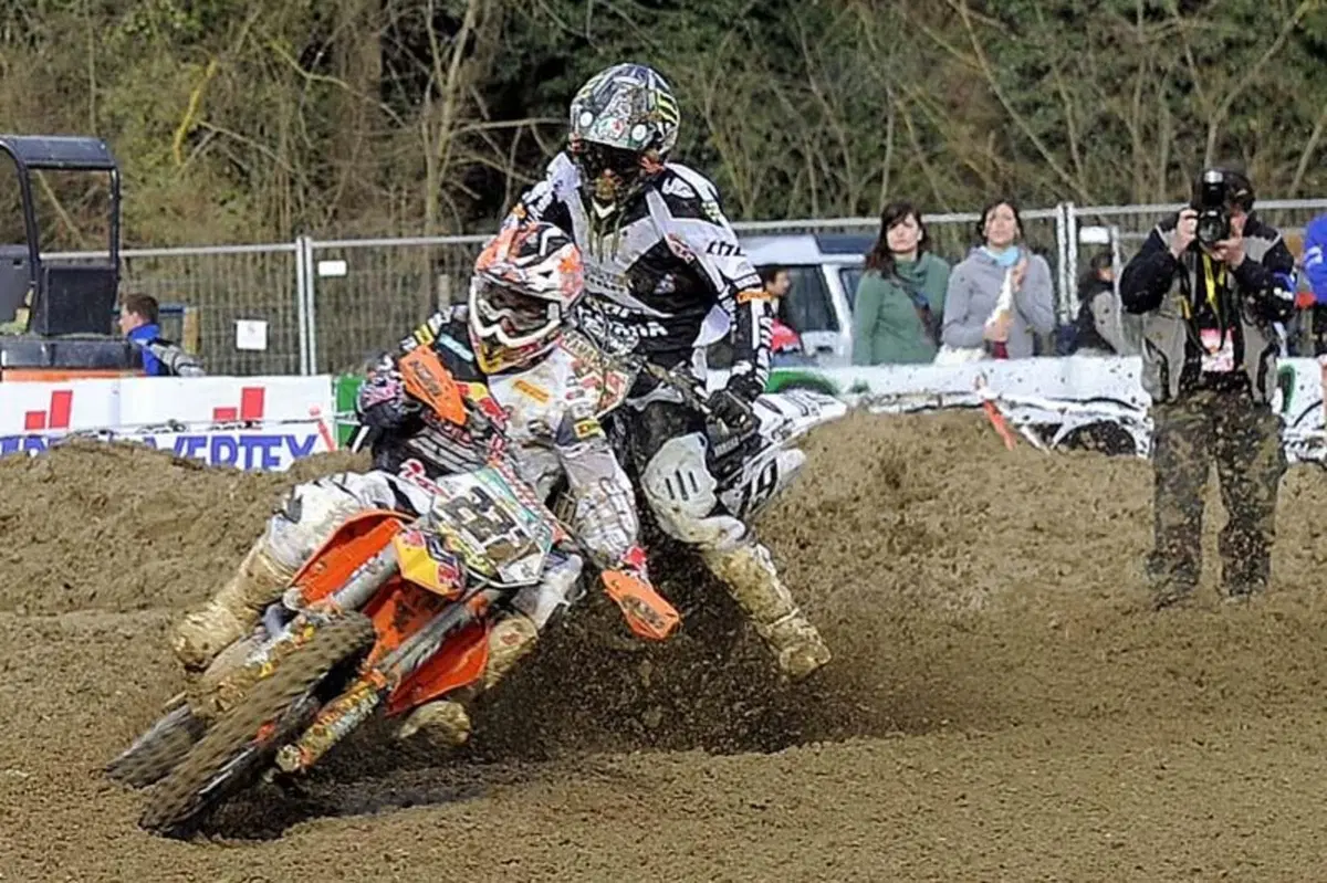 Bobryshev e Paulin sul fango di Faenza (5)