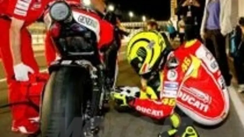 Valentino: "Non sto guidando come faceva Stoner"