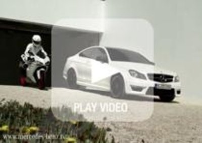 Spot Mercedes AMG, una Ducati 848 dal sound sospetto
