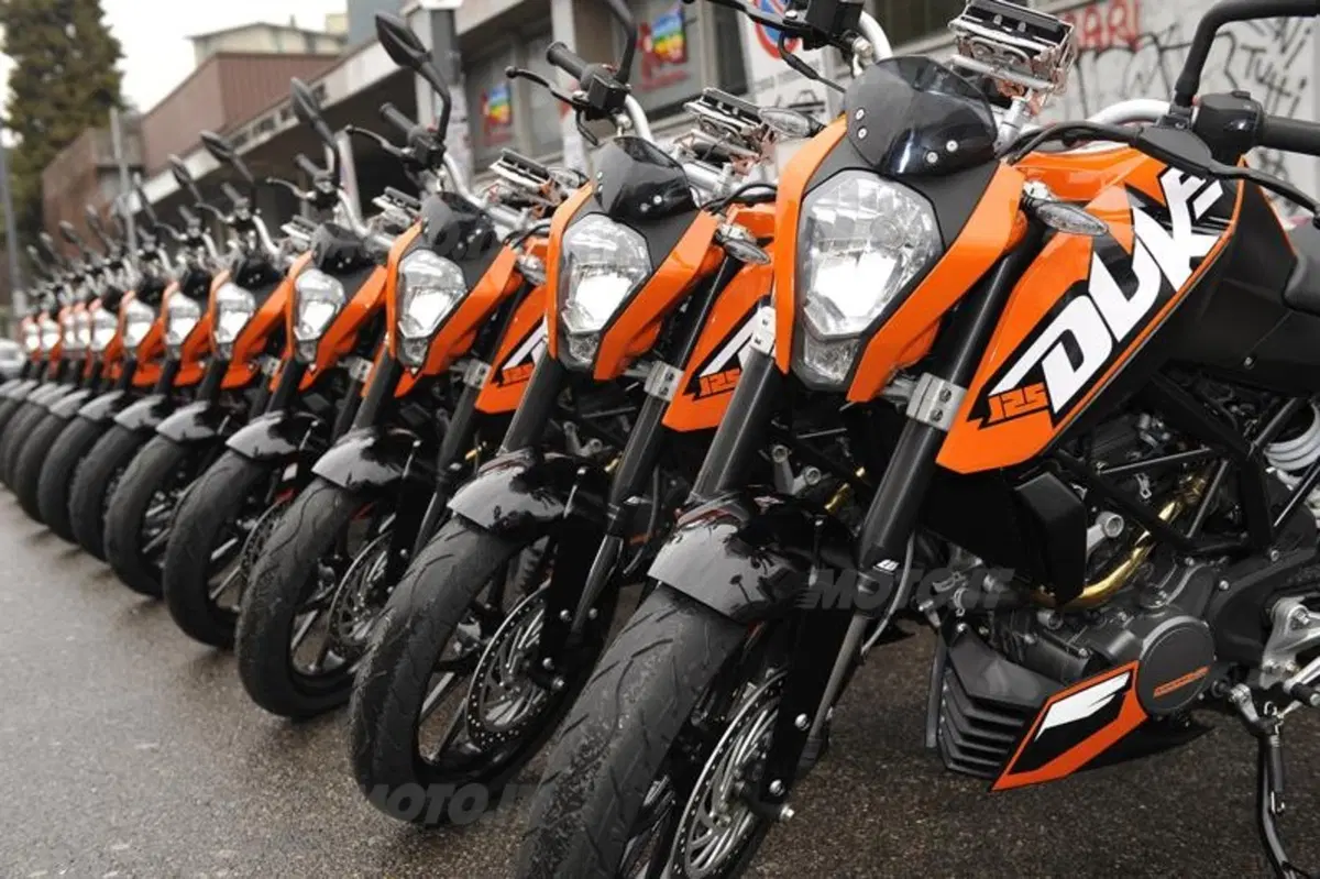 KTM Duke 125   (20)