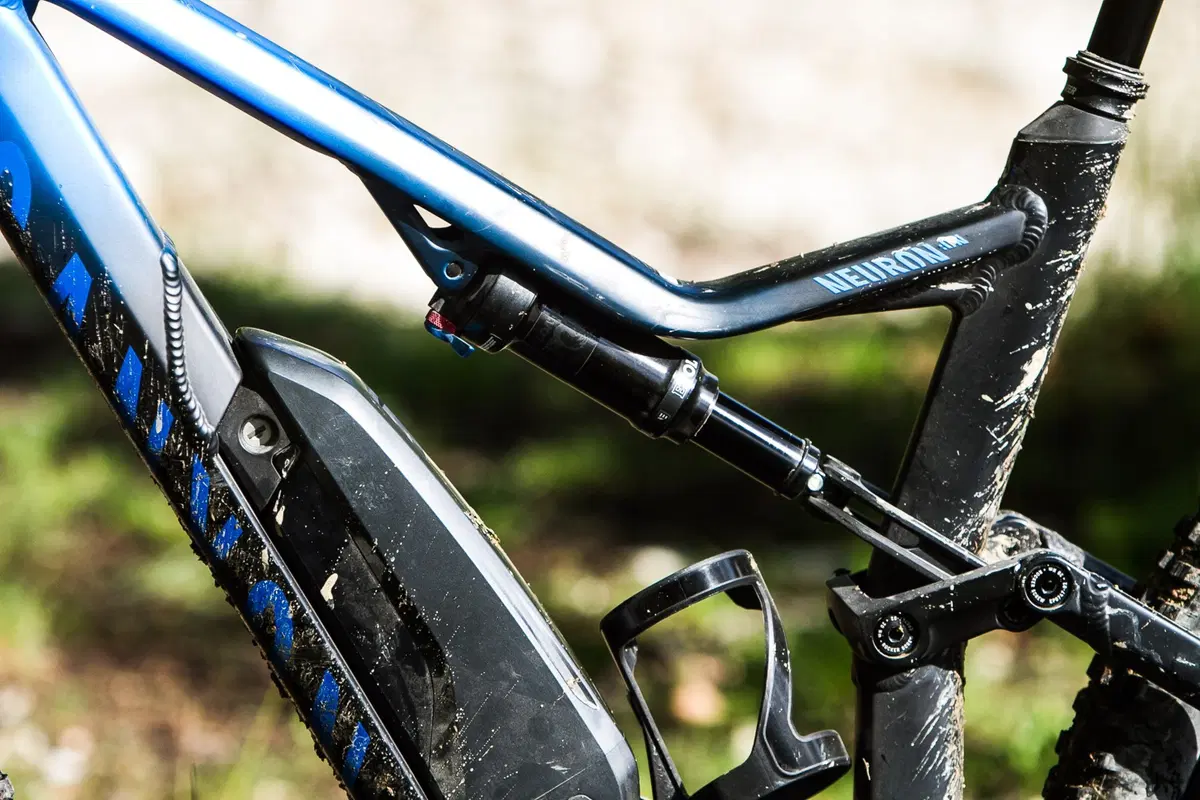 Test Canyon Neuron:ON. La terza via delle bici elettriche (14)