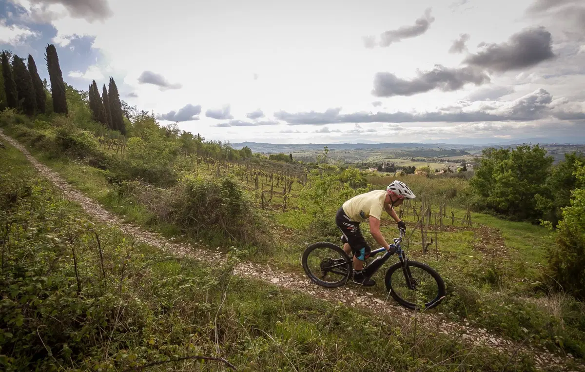 Test Canyon Neuron:ON. La terza via delle bici elettriche (3)