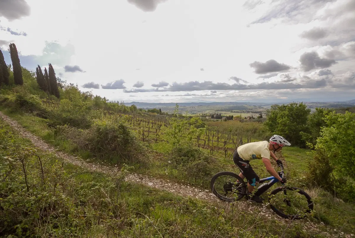 Test Canyon Neuron:ON. La terza via delle bici elettriche (6)