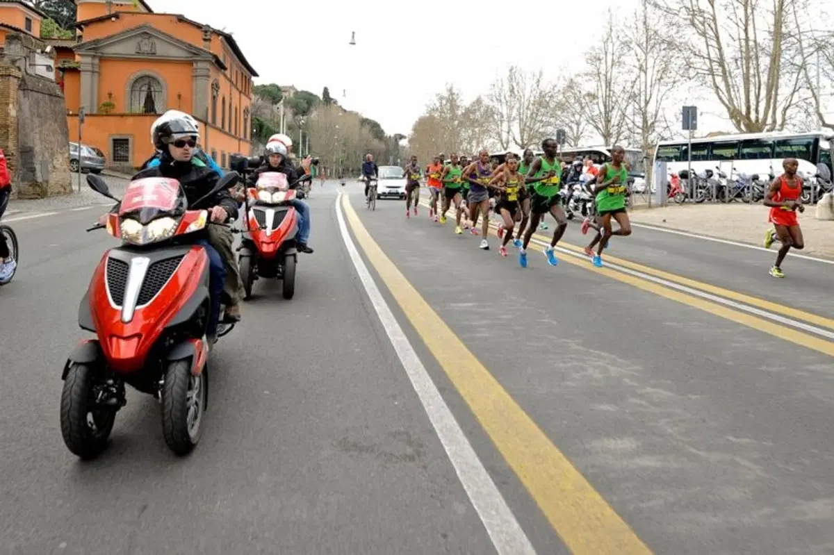  Piaggio Mp3 Yourban alla XVII Maratona di Roma (2)