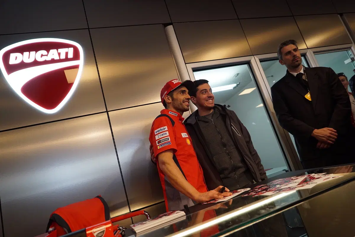 Ducati Firenze: il nuovo flaghship store (2)