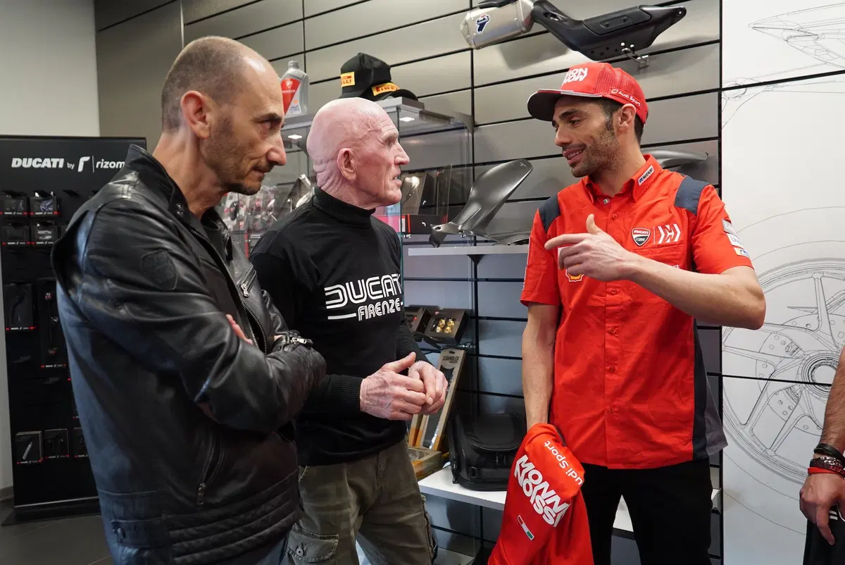 Ducati Firenze: il nuovo flaghship store (4)