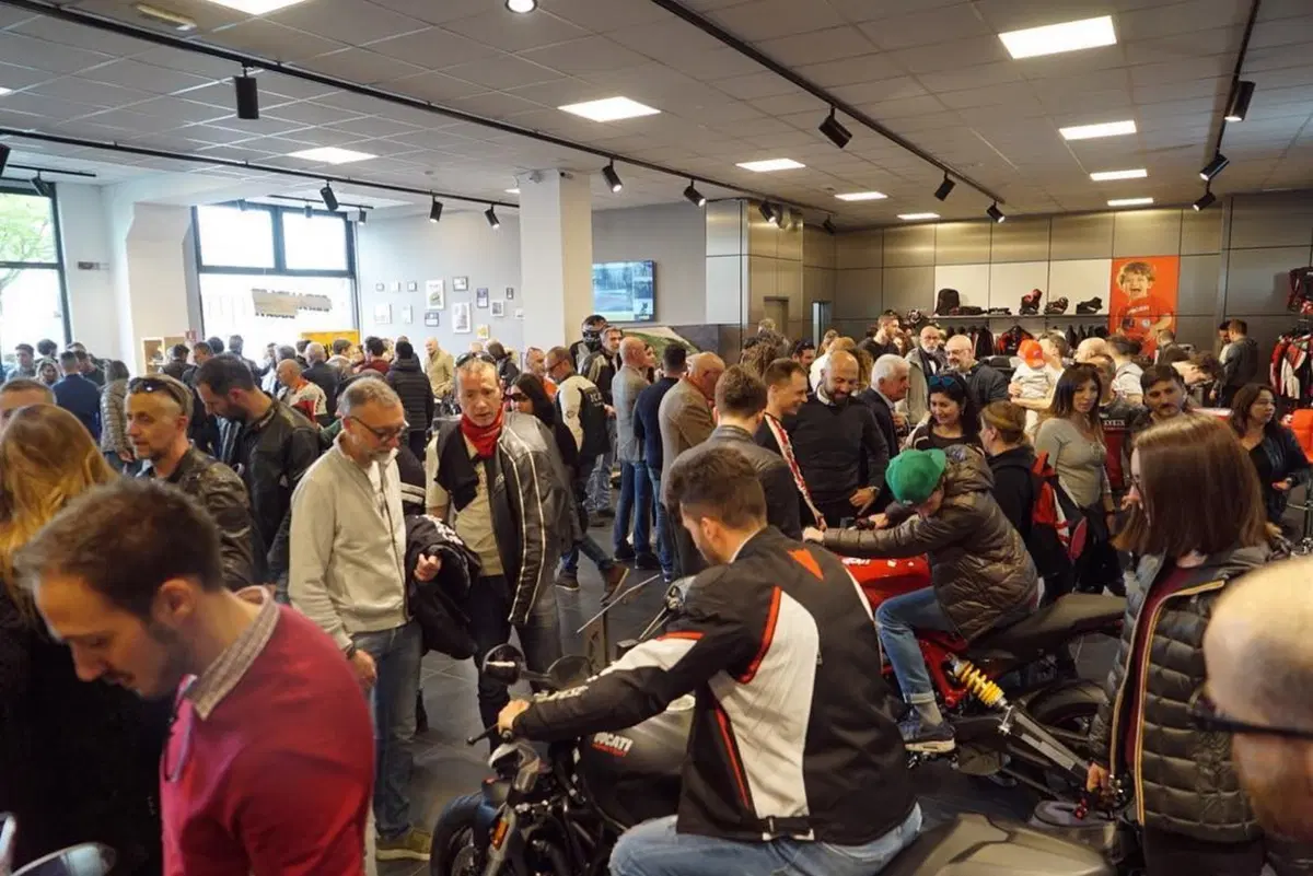 Ducati Firenze: il nuovo flaghship store (6)