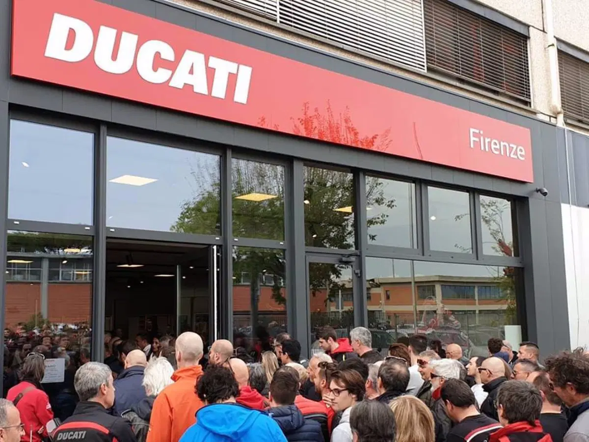 Ducati Firenze: il nuovo flaghship store (19)