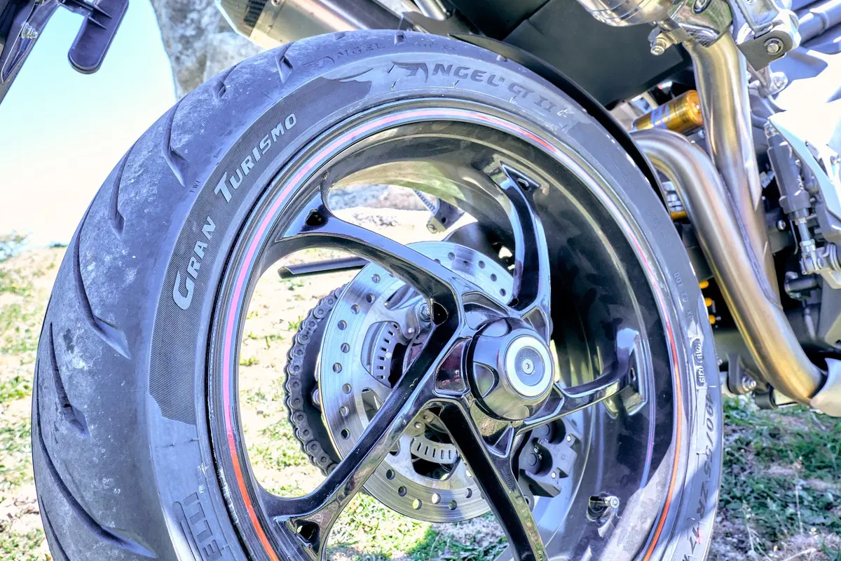 Pirelli Angel GT II: Gran Turismo o Sport Touring? (4)