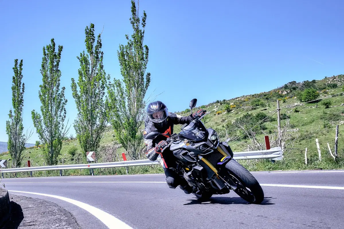 Pirelli Angel GT II: Gran Turismo o Sport Touring? (9)