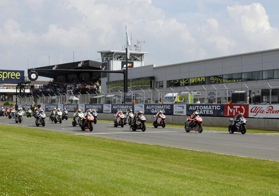 Superbike. Checa primo nelle libere a Donington