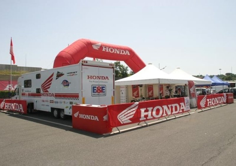 CIV. Arriva l&rsquo;Honda RS125GP Trophy