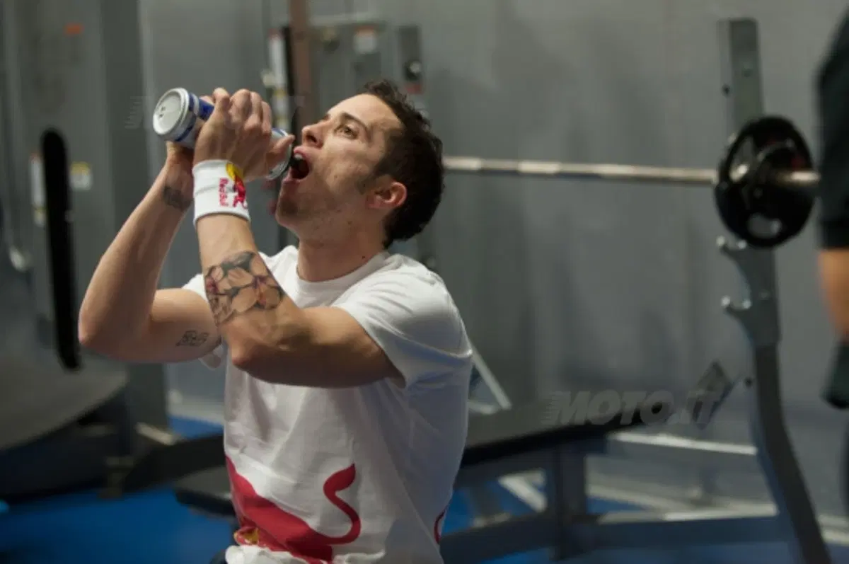 Andrea Dovizioso "festeggia" il compleanno in palestra (7)
