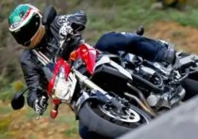 Suzuki GSR750  