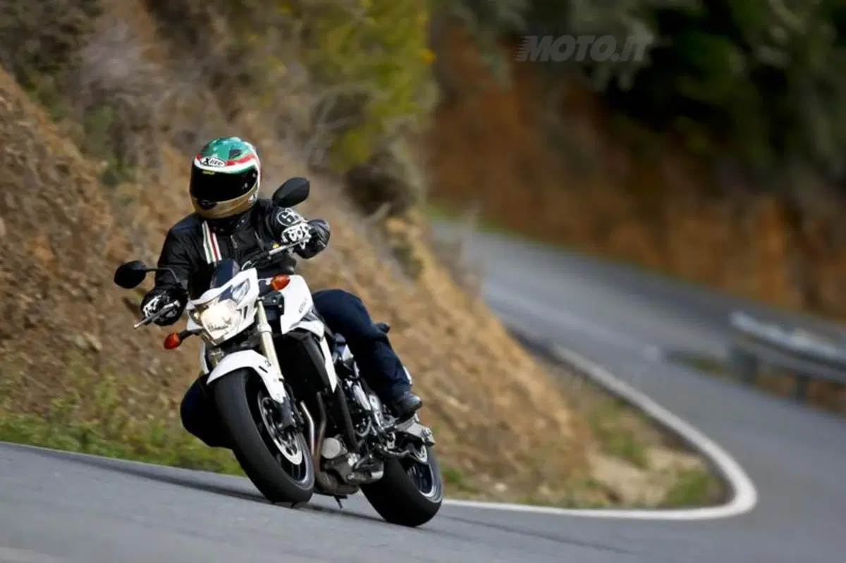 Suzuki GSR750  
