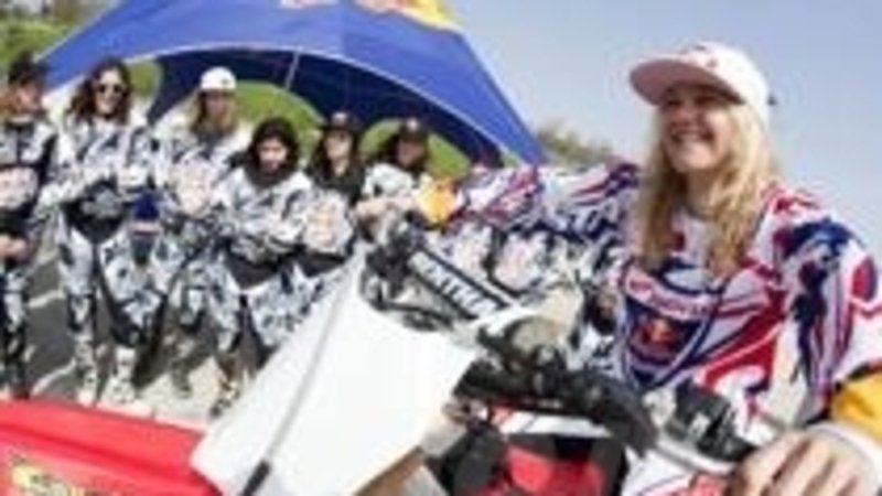 Motocross al femminile con Red Bull Moto Chix