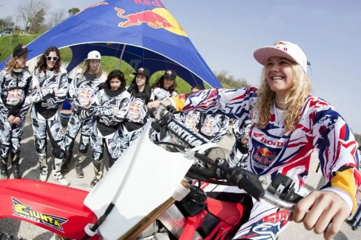 Motocross al femminile con Red Bull Moto Chix (2)