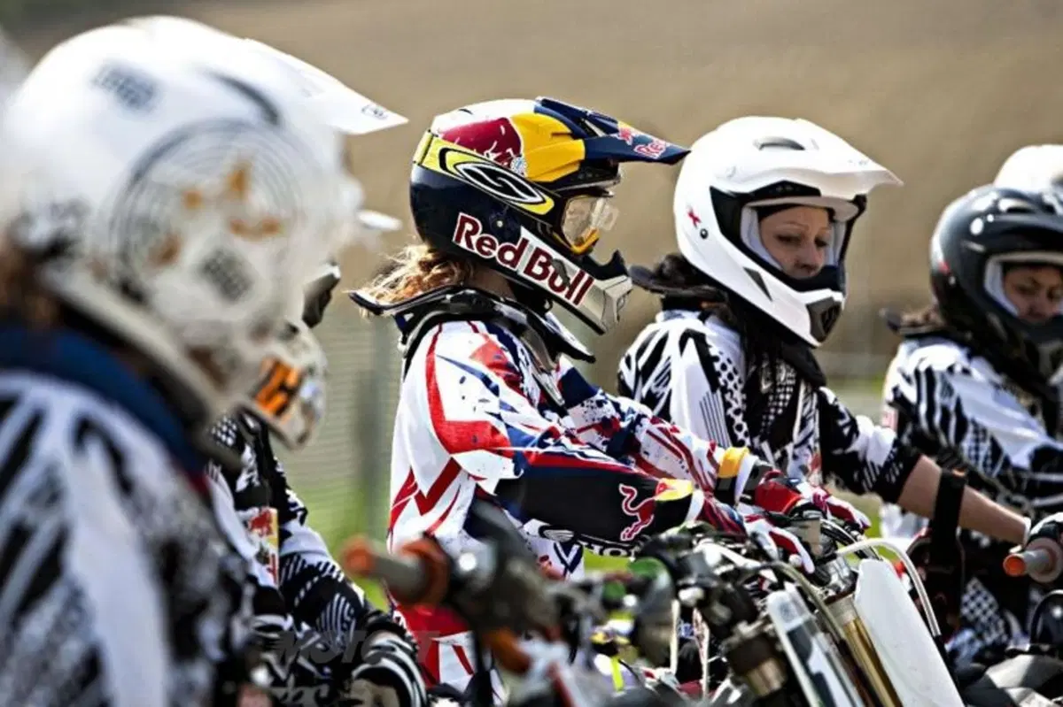 Motocross al femminile con Red Bull Moto Chix (4)