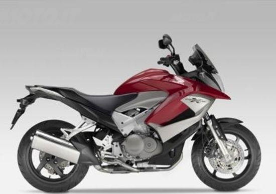 Honda Crossrunner. Prezzo, peso e potenza