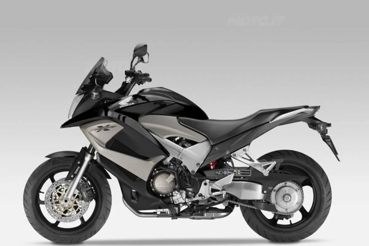Honda Crossrunner. Prezzo, peso e potenza