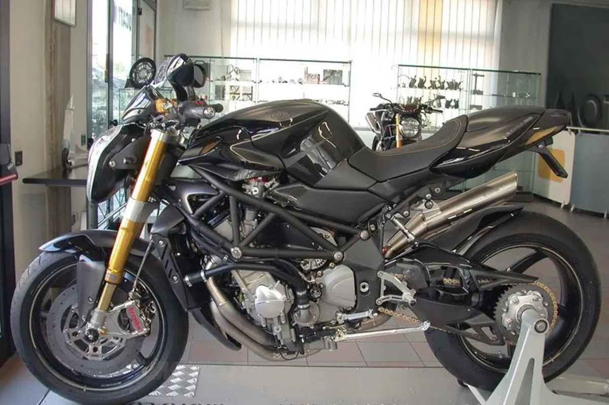 MV Agusta Brutale 1133 EVO-CA