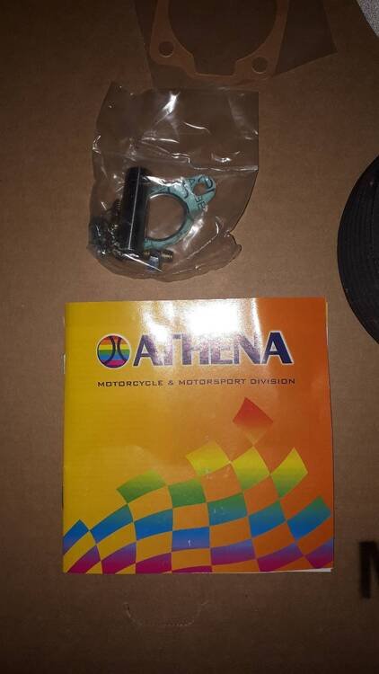 Cilindro Athena 005200 ghisa Vespa ET3 7T 2S (2)