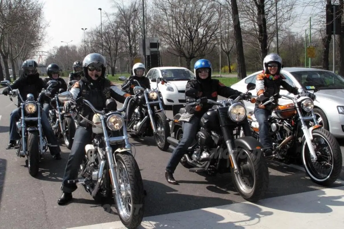Harley-Davidson, una passione anche da donne! (7)