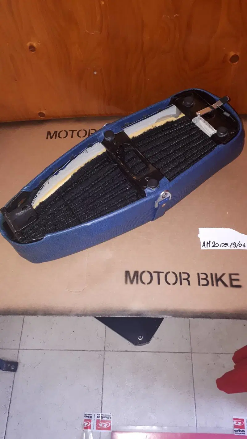 Sella Blue Jeans Vespa ET3 Piaggio (6)