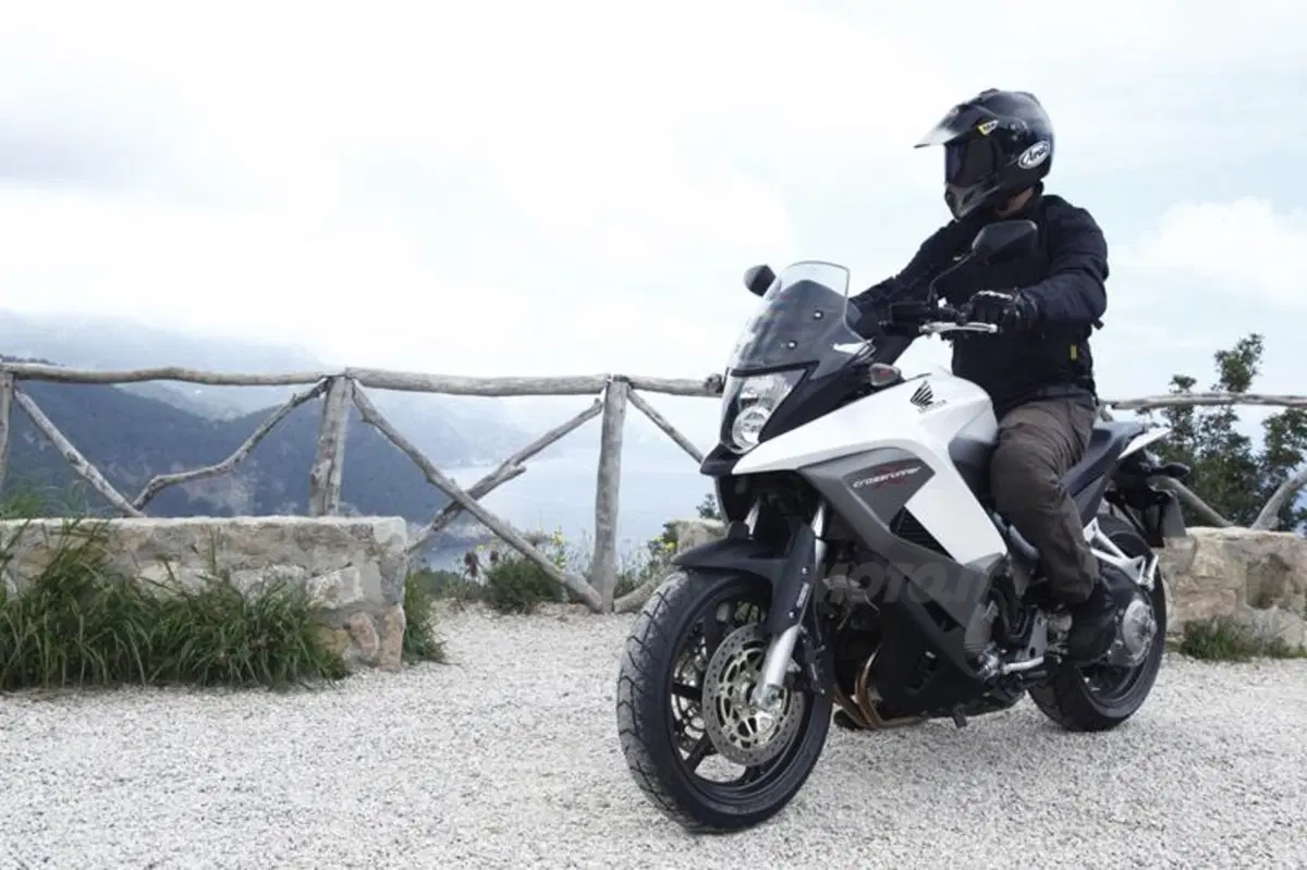 Honda Crossrunner   (2)