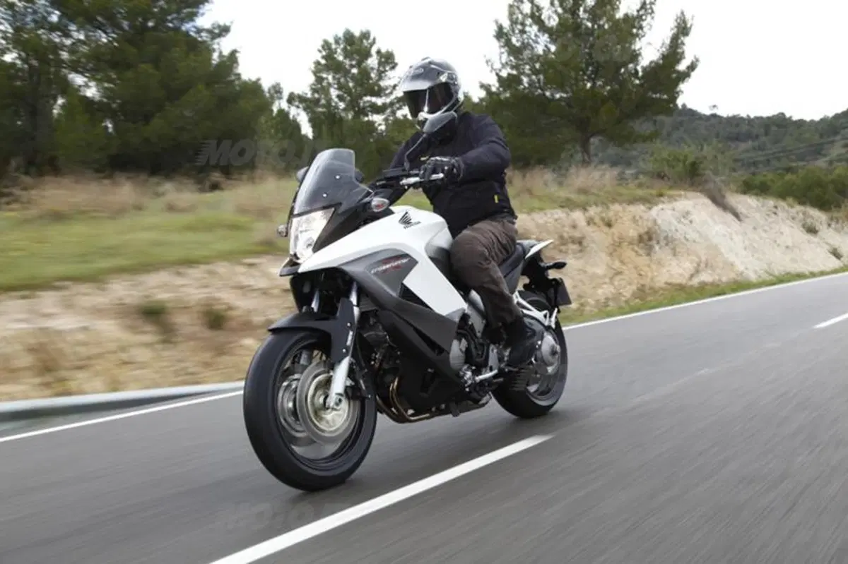 Honda Crossrunner   (11)
