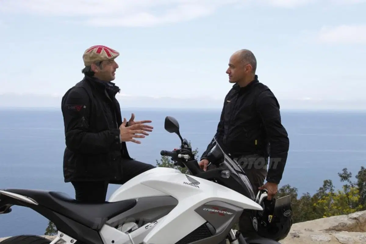 Honda Crossrunner   (17)